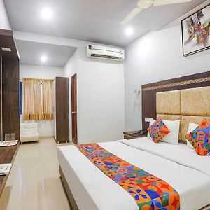 Fabhotel Star Residency